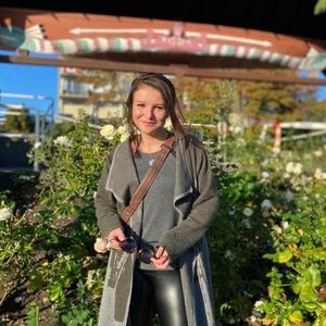 Meet your Posher, Camille